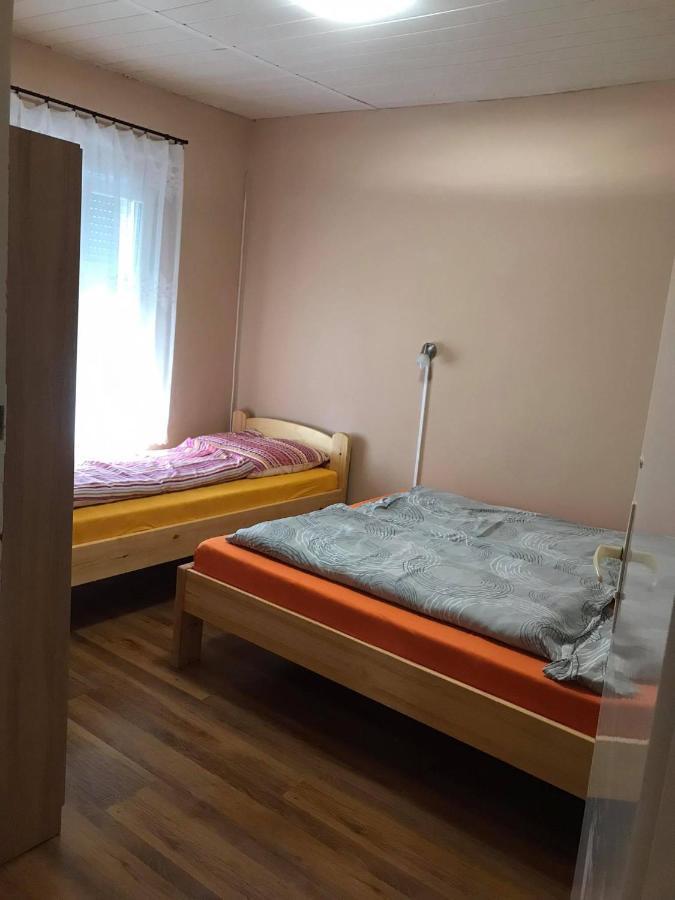 Tahiti Apartman Διαμέρισμα Hajdúszoboszló Εξωτερικό φωτογραφία