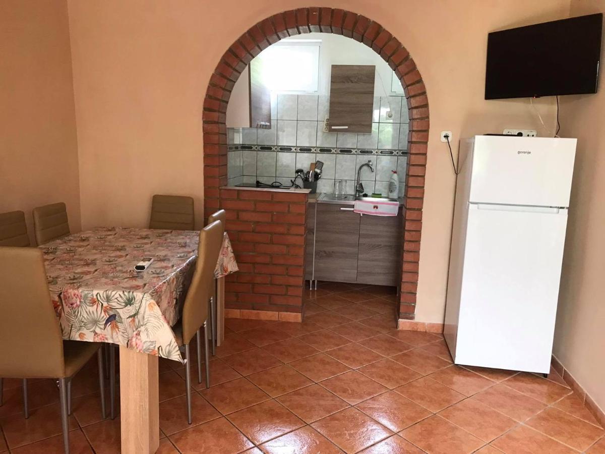 Tahiti Apartman Διαμέρισμα Hajdúszoboszló Εξωτερικό φωτογραφία