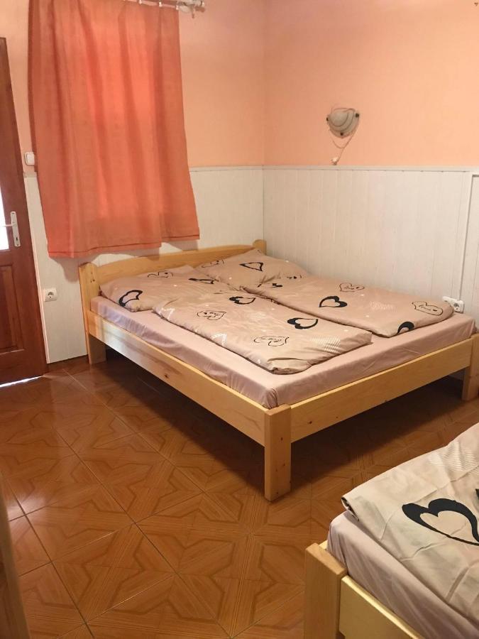 Tahiti Apartman Διαμέρισμα Hajdúszoboszló Εξωτερικό φωτογραφία