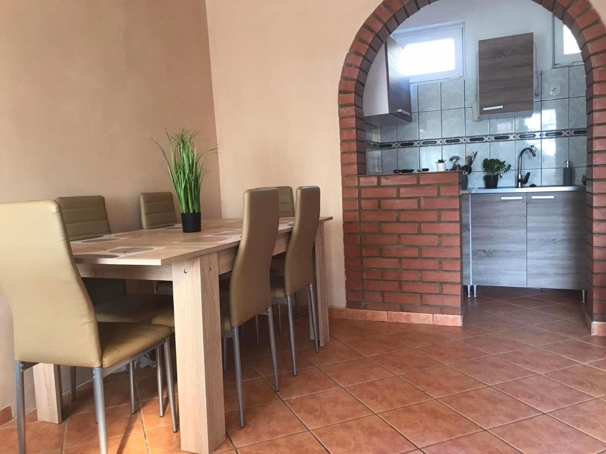 Tahiti Apartman Διαμέρισμα Hajdúszoboszló Εξωτερικό φωτογραφία